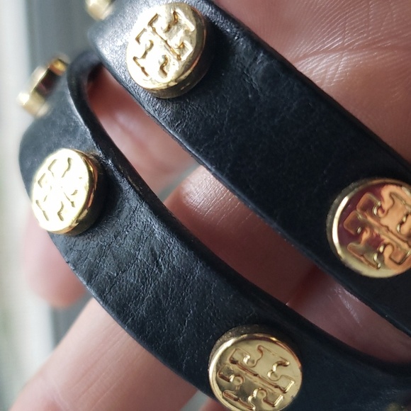 Tory Burch leather logo stud double wrap bracelet LIKE NEW - Picture 8 of 8